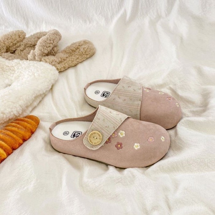 Dép xỏ ngón thêu hoa , giày siêu hot, giày lười nữ đa năng, giày bệt slip-on, dopamine