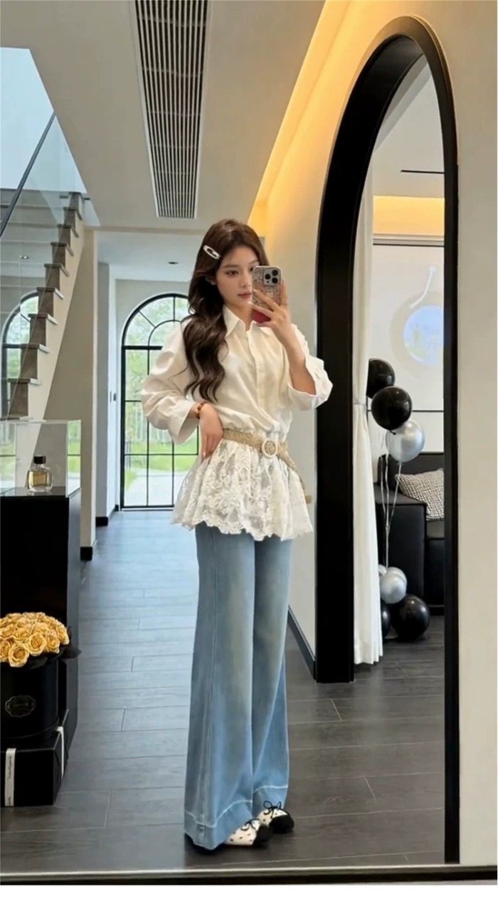 Áo sơ mi trắng ren dài tay nữ mùa xuân hàng đầu mùa hè của Pháp