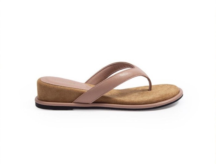 FLXEY/tăng 4,5 cm ~ Dép xỏ ngón phong cách đi nghỉ mát thông qua giày sandal gót nhọn mùa hè dành c