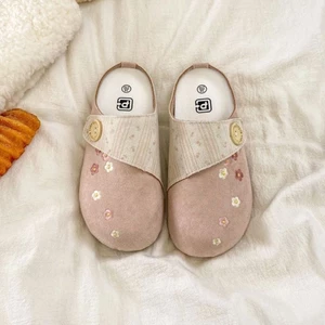 Dép xỏ ngón thêu hoa , giày siêu hot, giày lười nữ đa năng, giày bệt slip-on, dopamine