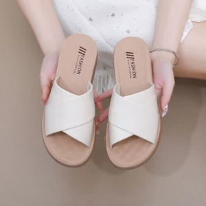 Dép nữ cỡ vừa, dép mẹ, áo khoác ngoài nữ, đế mềm thời trang, chống trơn trượt, sandal đế bệt tho