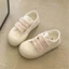 Giày vải đế dày Velcro kiểu trường dành cho nữ mỏng thoáng khí màu trắng Giày sinh viên thông