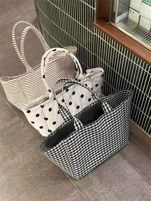 New Seasons Lazy Style Cute Polka Dot Canvas Commuting Large Capacity Tote Bag