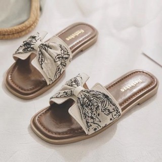 Fashionable And Beautiful Flat Skirt For Summer Outer Wear, French Style Sandals And Slippers