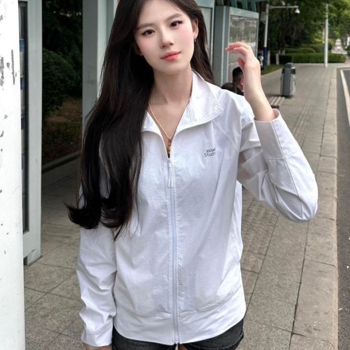 Áo khoác dài tay mỏng có cổ đứng màu trắng mùa hè dành cho nữ