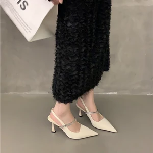 đôi sandal khí chất kèm váy, giày cao gót màu đen, giày cao gót mũi nhọn đính kim cương giả kiểu