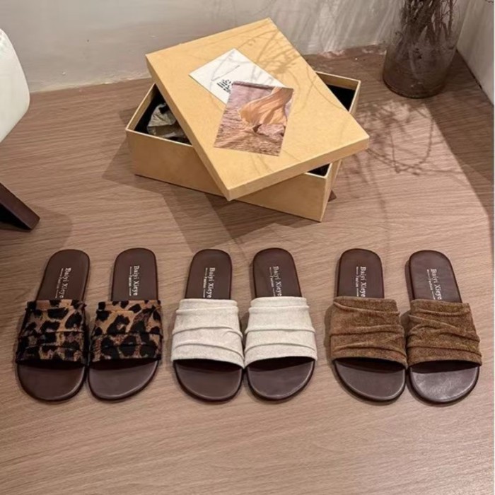 Giày sandal đế bệt xếp ly cho nữ mùa hè, dép đế bệt đi biển không gây mỏi chân.