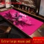 1 Tấm lót chuột theo chủ đề Jinx, có nghệ thuật Graffiti đậm nét và nền màu hồng rực rỡ, lý tưởng cho game thủ, văn phòng hoặc trang trí bàn làm việc