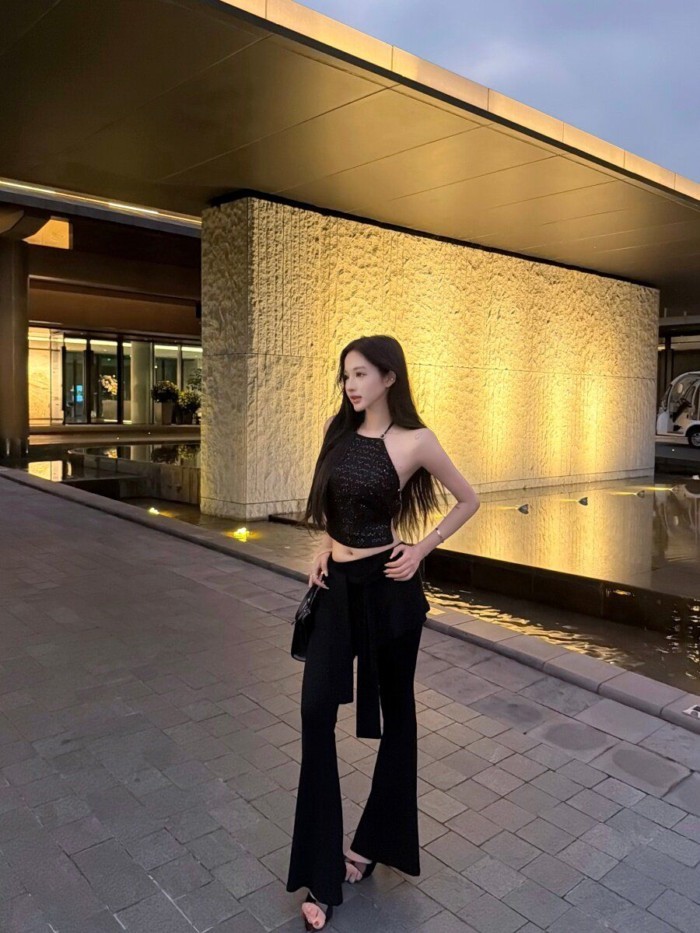Hot Girls Áo dây không tay đính hạt cườm dành cho nữ Thiết kế mùa hè ngắn Slim Fit hở lưng