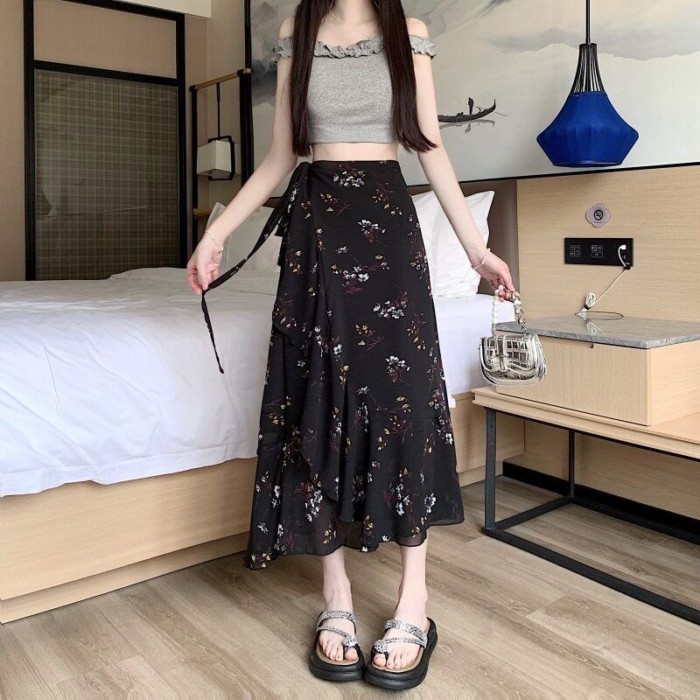 Váy xòe hoa nhẹ nhàng và nữ tính dành cho nữ mùa hè váy dài voan ôm sát hông đi biển mùa hè theo