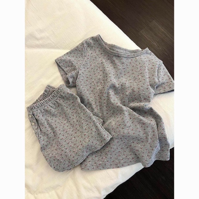Bộ đồ ngủ nhỏ in hình quả anh đào nhỏ màu xám dành cho nữ Hàn Quốc Bộ đồ mặc ở nhà quần short