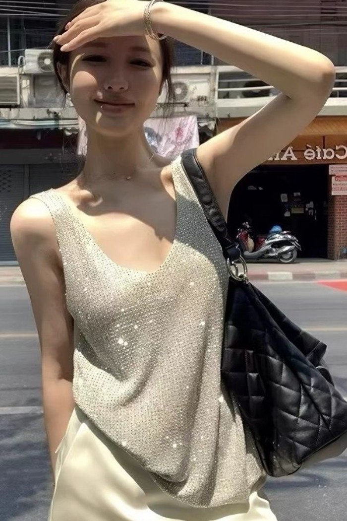 Áo yếm cổ chữ V đính kim cương nóng bỏng bùng nổ dành cho nữ cao cấp nhẹ nhàng sang trọng mặc