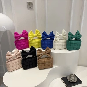 Xếp Ly Cùng Phong Cách Đám Mây Xốp Túi Dệt Gối Xuống Bong Bóng Túi Xách Thời Trang Phong Cách Mới