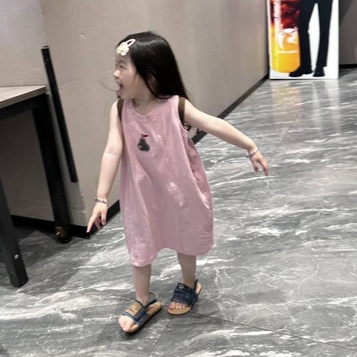 Summer Super Cute, Western And Sweet Style Children's Embroidered Tank Top Girl's Dress Baby