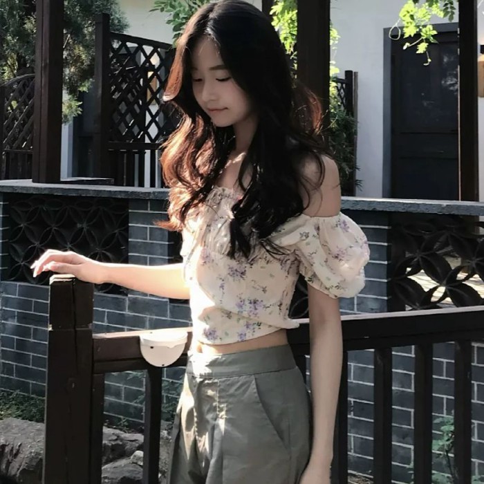 New French Romantic Floral Women's Puff Sleeves Sweet Top Waisted Short Top Summer New Produc