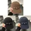 Mũ chống nắng thêu Unisex có vành rộng và chất liệu Cotton để du lịch