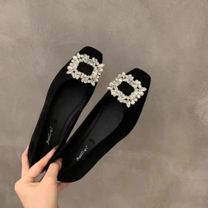 đôi giày thiết kế vuông đa năng đi lại dành cho nữ phong cách mới Giày đế bằng kim cương giả cao