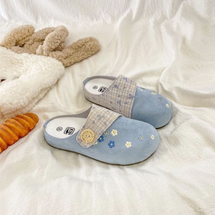 Dép xỏ ngón thêu hoa , giày siêu hot, giày lười nữ đa năng, giày bệt slip-on, dopamine
