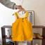 phong cách mùa hè mới cho bé trai và bé gái, quần short yếm màu vàng gừng sành điệu phiên bản Hà