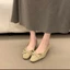 Giày sandal mũi nhọn chấm bi nhẹ nhàng đế dày có mũi nhọn cho nữ mùa hè dây đeo lưng thoải mái với
