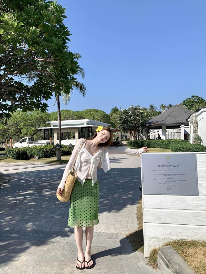 Lan ~ American Hot Girl Xanh Chấm Bi Váy Nữ Xuân Hè Phong Cách Mới Phù Hợp Với Tất Cả Trận Đấu Thường Ngày Chất Lượng Cao Chữ A Váy Giữa Viền