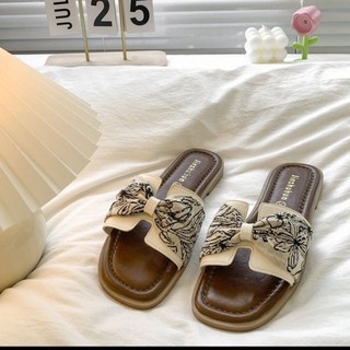 Fashionable And Beautiful Flat Skirt For Summer Outer Wear, French Style Sandals And Slippers