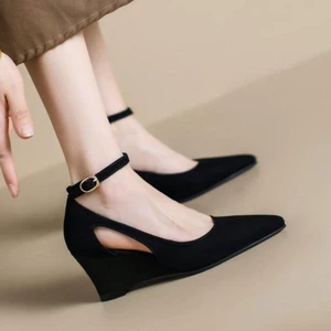 Giày cao gót Pháp size lớn, bàn chân mập, mũi rộng, khóa hông, dép đế bệt, size nhỏ