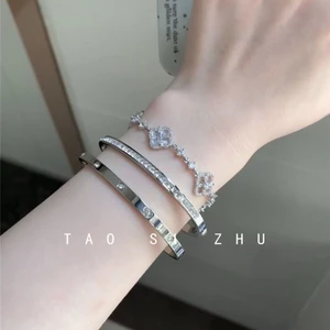 Vòng tay bằng thép titan không phai màu cao cấp dành cho nữ Gypsophila Vòng tay zircon hoa đầy đ