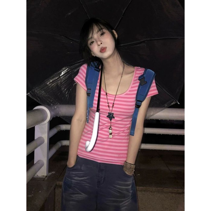 Áo thun ngắn tay dopamine tương phản phối màu sọc cổ lớn của Mỹ Áo phông ngắn đa năng trực qu