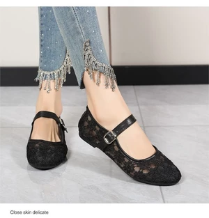 Mùa Hè Rỗng Thoáng Khí Bắc Kinh Giày Vải Lưới Giày Sandal Nữ Mùa Hè Một Dây Khóa Mũi Tròn Đế Bằn