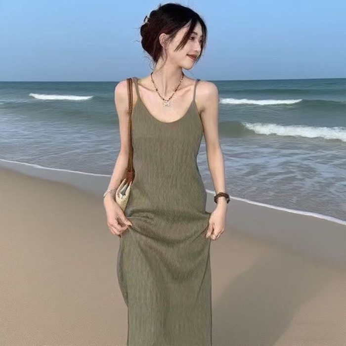 Người Đan mặc đi biển mùa hè váy ngủ có dây xếp li sáng màu váy ngủ dài dành cho nữ mùa hè