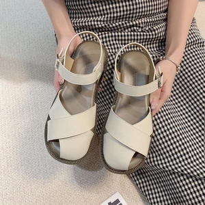 dép xỏ ngón bằng da mềm, áo khoác ngoài mùa hè đa năng, giày nữ quai ngang rỗng, dép đế bằng