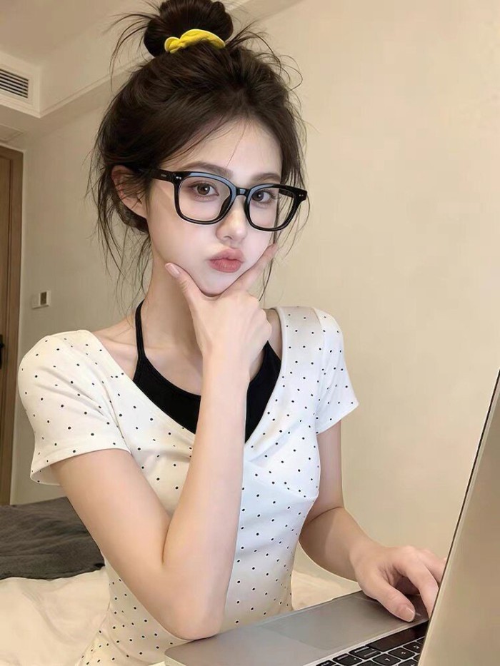 Korean Fashion Fake Two-piece Polka-dot Short-sleeved T-shirt For Women With Summer Design Ni
