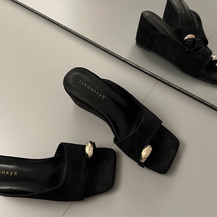 Giày sandal đế vuông mũi vuông đa năng phong cách retro dành cho nữ mang bên ngoài thông nửa dép