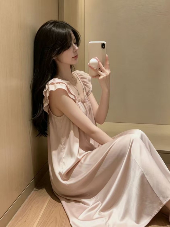 Váy ngủ mùa hè mới, dài vừa phải, nhẹ nhàng sang trọng, váy ngủ lụa băng có đệm ngực, váy ngủ