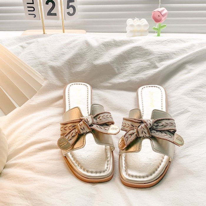 Sandal kiểu Pháp đẹp cho nữ mặc làm áo khoác ngoài mùa hè, phong cách cổ tích thời trang với chân v