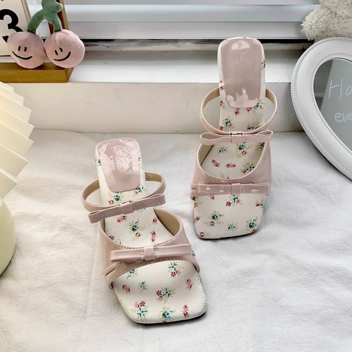 Hoa ngọt ngào nhỏ thơm kiểu sandal gót dày dành cho nữ mặc váy siêu cổ tích nơ nêm
