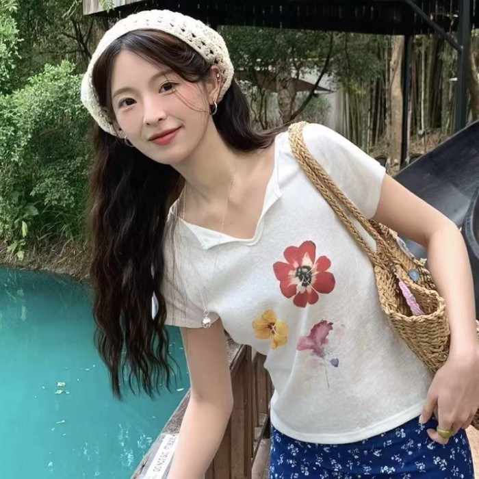 Colorful Flower V-neck Snowflake Cotton Short-sleeved Summer New Loose And Comfortable Design