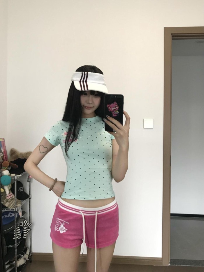 Quần short màu hồng phối màu Mỹ  dành cho nữ, quần ống rộng dây rút cạp thấp, thể thao đa năng