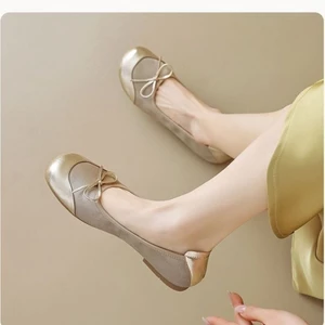 đôi giày bệt nơ vàng nhạt nhẹ nhàng, giày Mary Jane da lộn Trung Quốc mới chống trượt nhẹ