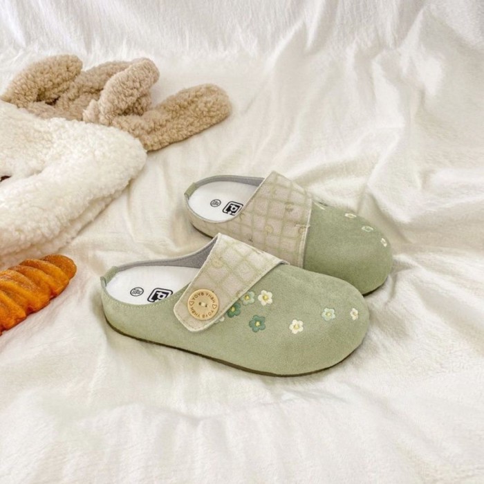 Dép xỏ ngón thêu hoa , giày siêu hot, giày lười nữ đa năng, giày bệt slip-on, dopamine