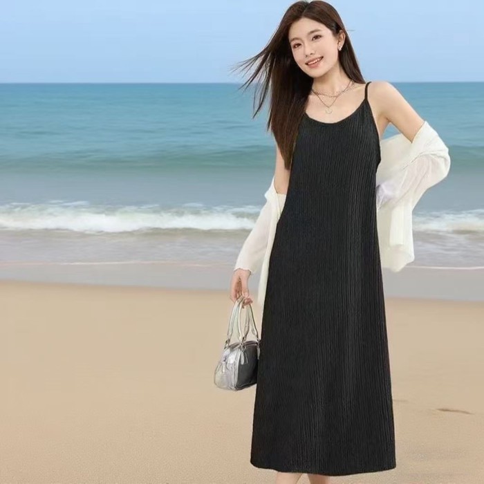 Người Đan mặc đi biển mùa hè váy ngủ có dây xếp li sáng màu váy ngủ dài dành cho nữ mùa hè