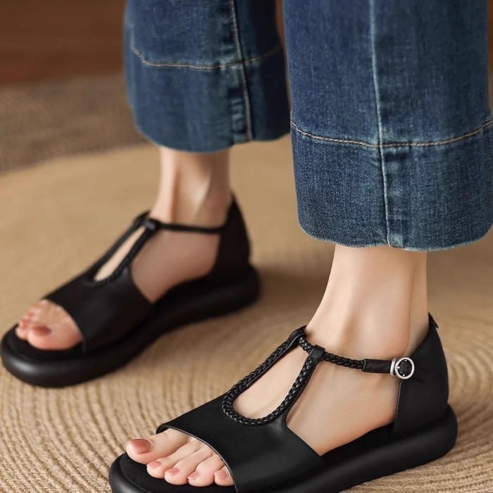 đôi sandal đế mềm thông thường đế mềm phong cách retro dành cho nữ mùa hè Giày La Mã đế dày thoá