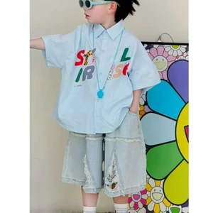 Bé Trai Bộ Đồ Mùa Hè Mới In Áo Sơ Mi Tay Ngắn Thời Trang Đa Năng Đẹp Trai Giặt Quần Jean Mẫu Giá