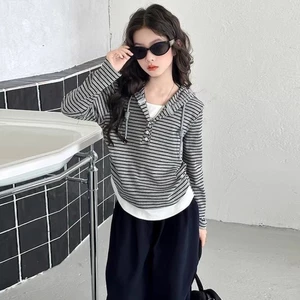 bé gái xuân thu áo thun dài tay giả hai mảnh kiểu dáng mới vừa và lớn dành cho trẻ em áo đáy quầ