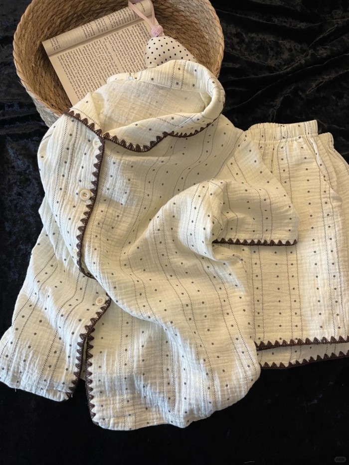 Bộ đồ ngủ cotton Yunduo dành cho nữ, bộ đồ quần short ngắn tay có ve áo in hình ngôi sao màu trắ