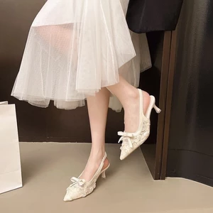 Phong Cách Mới Ren Nơ Mũi Nhọn Lưng Rỗng Nữ Đế Gót Thấp Mũi Giày Đa Năng