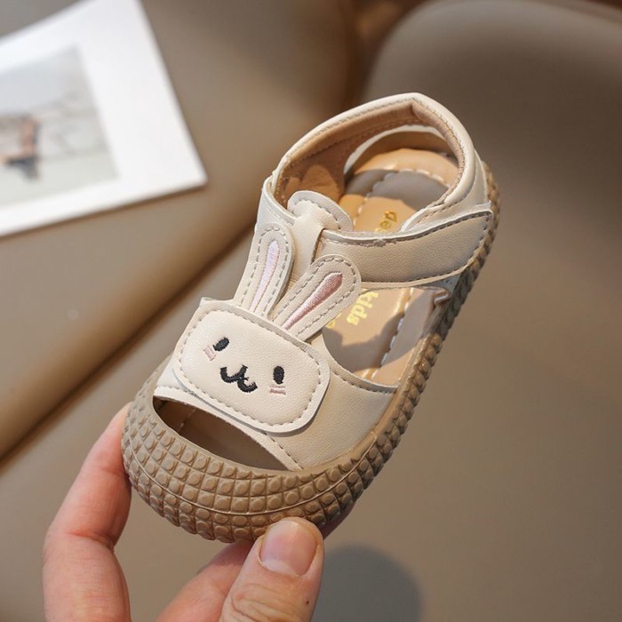 Summer Girls Sandals Princess Style Children's Summer Baby Non-Slip Baotou Rabbit Carrot Sand