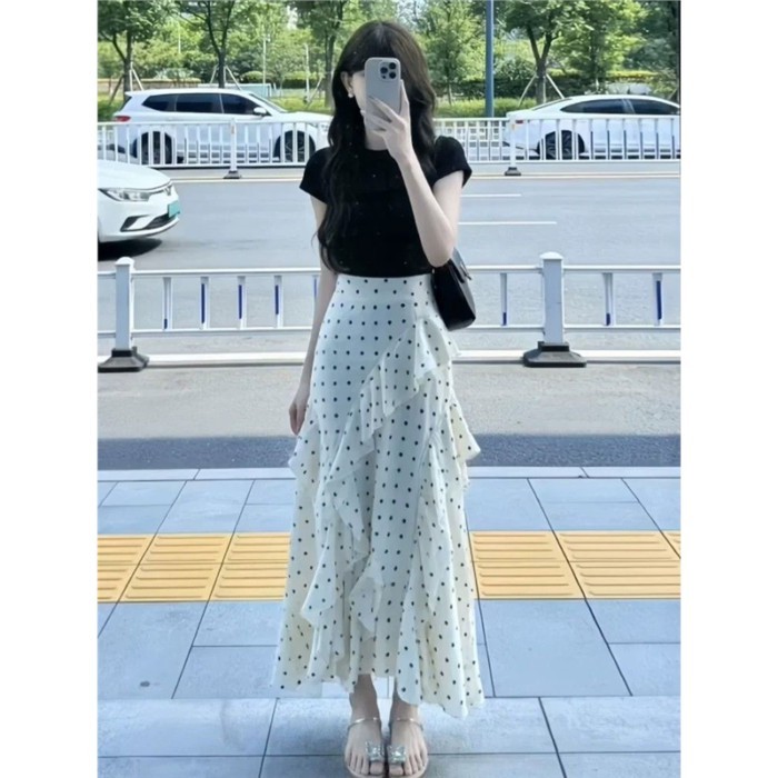 Váy chấm bi thiết kế màu trắng nhạt cho nữ mùa hè mới lưng cao in váy tutu chữ A váy ô không