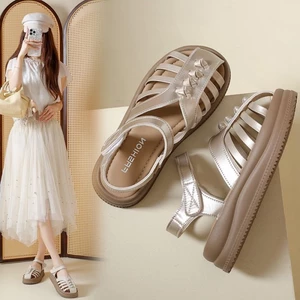 Giày Sandal Bao Đầu La Mã Mùa Hè Nữ Rỗng Flat Lồng Lợn Giày Phong Cách Đi Biển Giày Thường